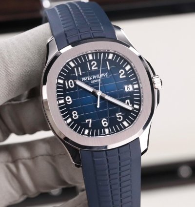 Patek Philippe Aquanaut White Gold Complete Set Mint Blue Dial 42mm - 5168g-001 5168g