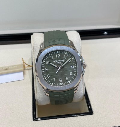 Patek Philippe Aquanaut White Gold Khaki Green 2020