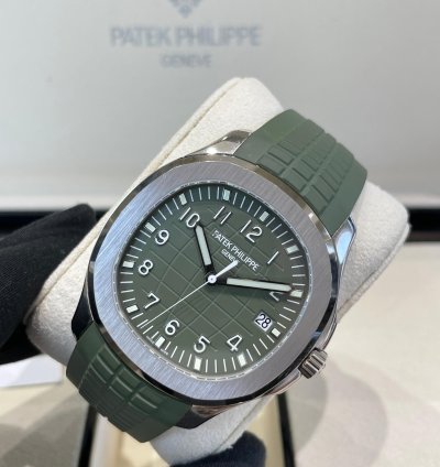 Patek Philippe Aquanaut White Gold Khaki Green 2020