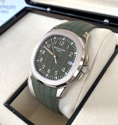 Patek Philippe Aquanaut White Gold Khaki Green 2022
