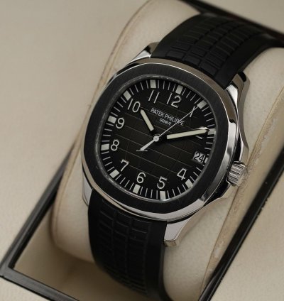 Patek Philippe Aquanaut Year 2008 - Extract Of Archive