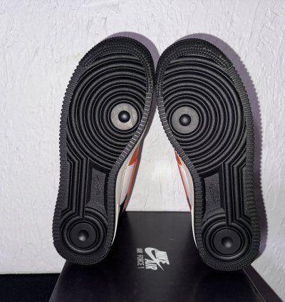 Us 9 - Nike Air Force One Low 07 Lv8 Vintage Coral Black