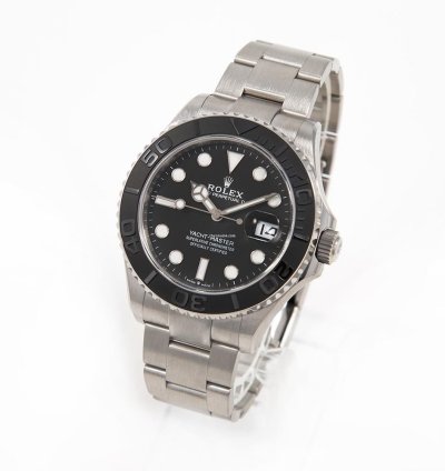 Rolex Yacht-master 42 Titanium 04 2025 Unworn Box Papers