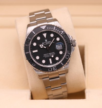 Rolex Yacht-master 42 Titanium Black Dial