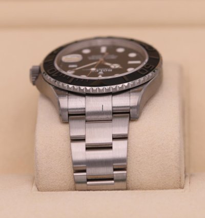 Rolex Yacht-master 42 Titanium Black Dial