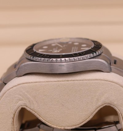 Rolex Yacht-master 42 Titanium Black Dial