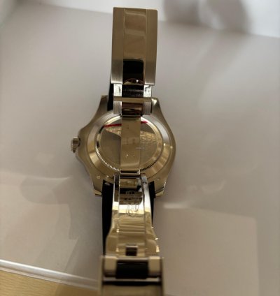 Rolex Yacht-master 42 Tres Peu Port En Merveilleux Etat