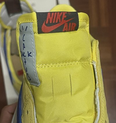 Air Jordan 1 Low Travis Scott Canary