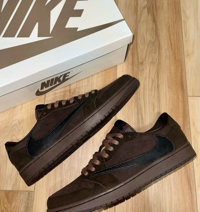 Air Jordan 1 Low Og Sp Velvet Brown