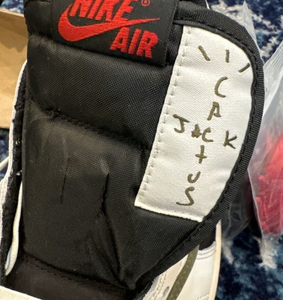 Air Jordan 1 Travis Scott sz 8 5m Sz 10w