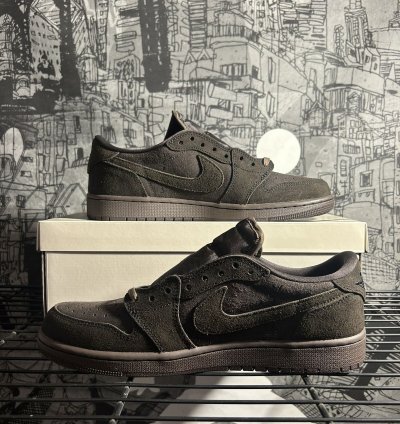 Size 10 Travis Scott Air Jordan 1 Velvet Brown