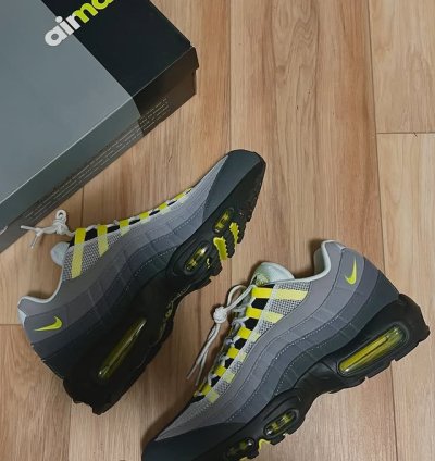 Nike Air Max 95 Og Neon