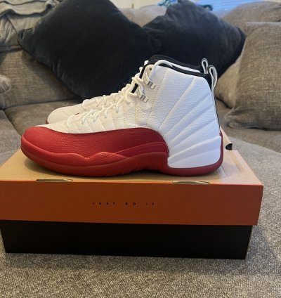 Air Jordan 12 Retro Cherry