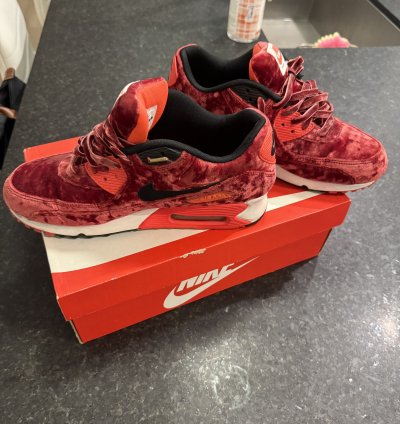 Velvet Airmax 90