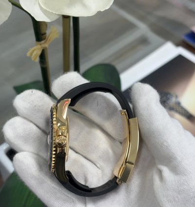 Rolex Yacht-master 42 Yellow Gold Oysterflex 226658 2024