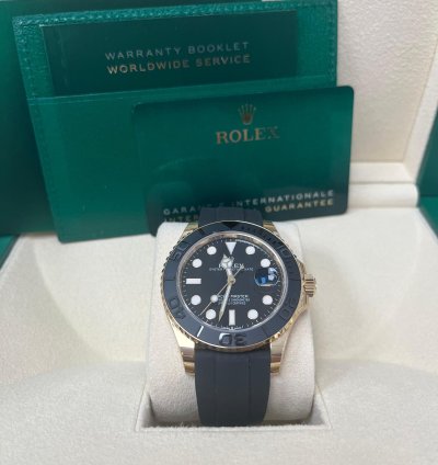 Rolex Yacht-master 42 Yellow Gold Yacht-master 42 Watch - Black Dial - Oysterflex Strap 226658