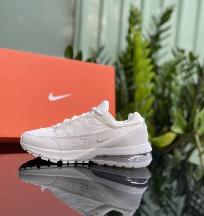 Nike Air Max 270 Pulse White Running Shoes