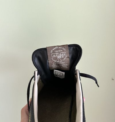 Vintage 00s Adidas Universal Leather Sneakers