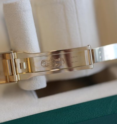 Rolex Yacht-master Ii 2018 Yellow Gold Yacht Master Ii Discontinued 116688