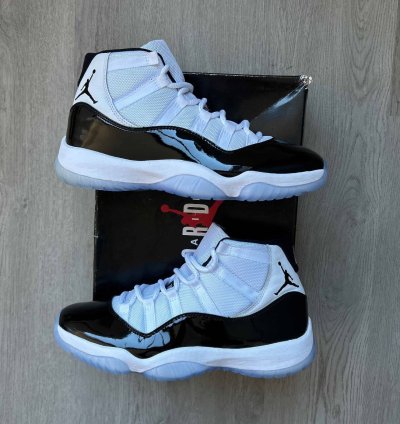 Size 9 - Nike Air Jordan 11 Retro Concord 2018 Vnds Black