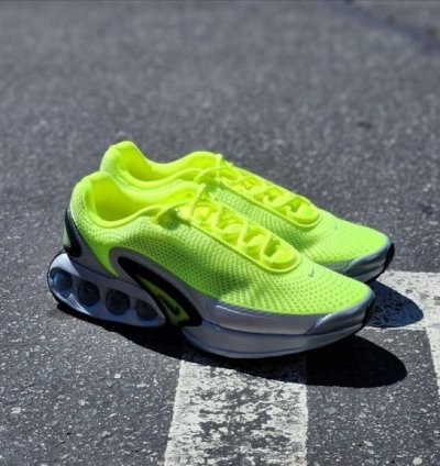 Nike Air Max Dn Volt Running Shoes