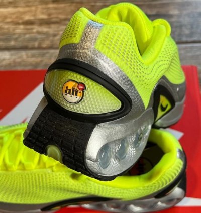 Nike Air Max Dn Volt Running Shoes