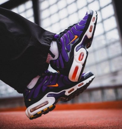 Nike Air Max Plus Voltage Purple Orange Running Shoes