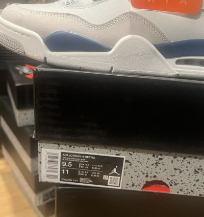Air Jordan 4 Military Blue