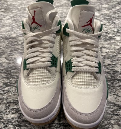 Air Jordan 4 Pine Green Sb