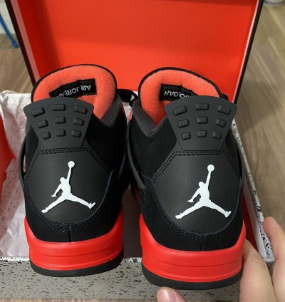 Air Jordan 4 Red Thunder
