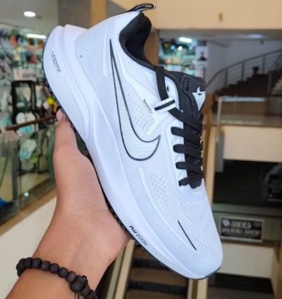Nike Air Zoom X White Running Shoes