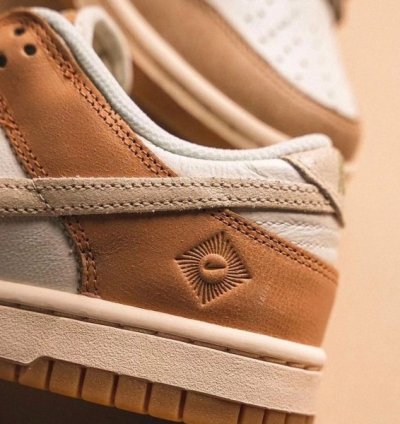 Nike Dunk Low Australia White Brown Sneakers