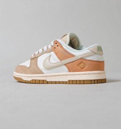 Nike Dunk Low Australia White Brown Sneakers