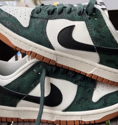 Nike Dunk Low Green Snake Skin Sneakers