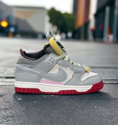 Nike Dunk Low Remastered Grey Sneakers