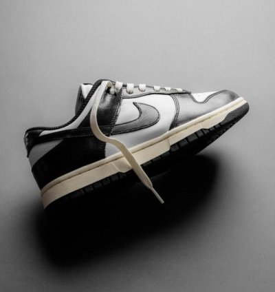 Nike Dunk Low Vintage Panda Sneakers