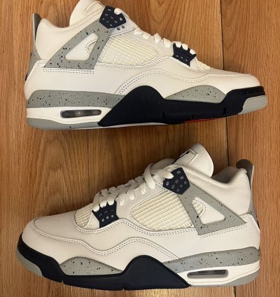 Air Jordan 4 Retro Midnight Navy