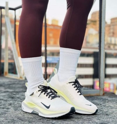 Nike Infinity Run 4 Gore Tex Pale Ivory Running Shoes