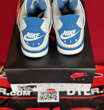 Air Jordan 4 Retro Military Blue Size 13 Ds