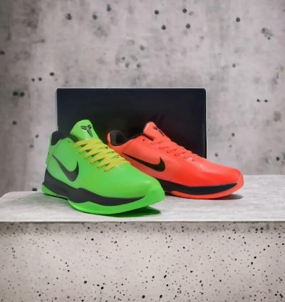 Nike Kobe 6 Grinch Red Green Basketball Sneakers