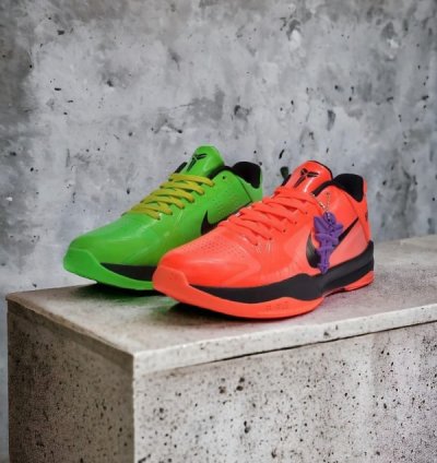 Nike Kobe 6 Grinch Red Green Basketball Sneakers