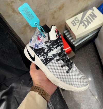 Nike Kyrie 2 Effect Basketball Sneakers