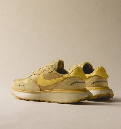 Nike Phoenix X Sacai Waffle University Gold Sneakers