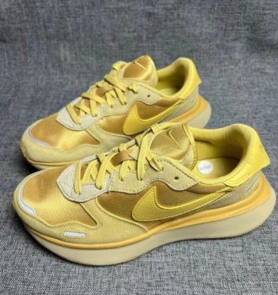 Nike Phoenix X Sacai Waffle University Gold Sneakers