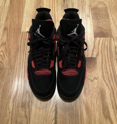 Air Jordan 4 Retro Red Thunder Streetwear