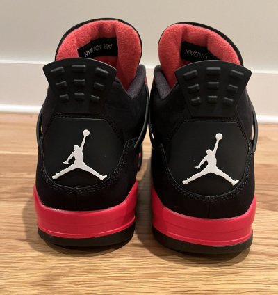 Air Jordan 4 Retro Red Thunder Streetwear