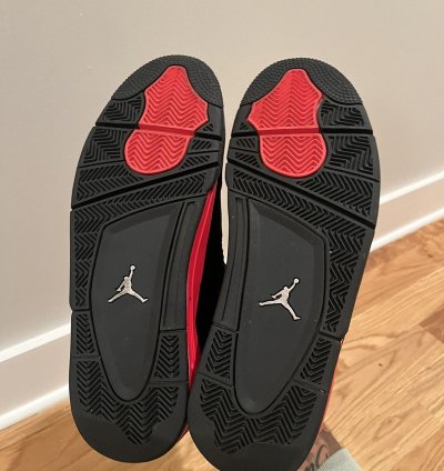 Air Jordan 4 Retro Red Thunder Streetwear
