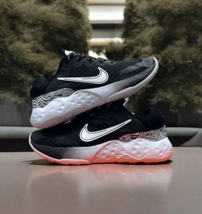 Nike Renew Ride 3 Black Zebra Running Shoes