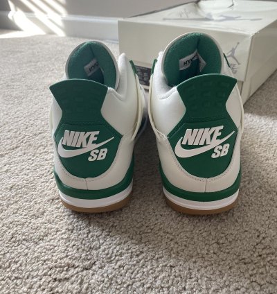 Air Jordan 4 Retro Sp Sb - Pine Green