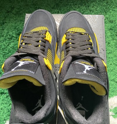 Air Jordan 4 Retro Thunder